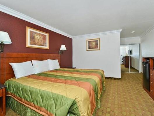 Rodeway Inn Adelanto Us 395 Exteriér fotografie